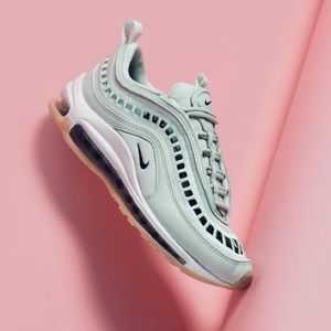 ✨NIKE✨Air Max 97 Ultra in “Barely Green”